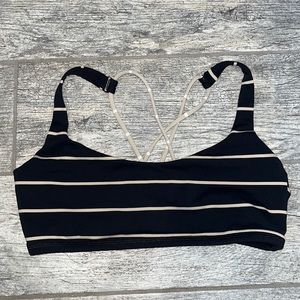 Lululemon Free to be bra